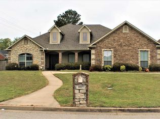 3801 Clarkway Pl, Longview, TX 75605