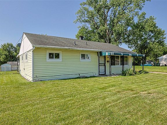 2nd image of 3920 Cain Ct