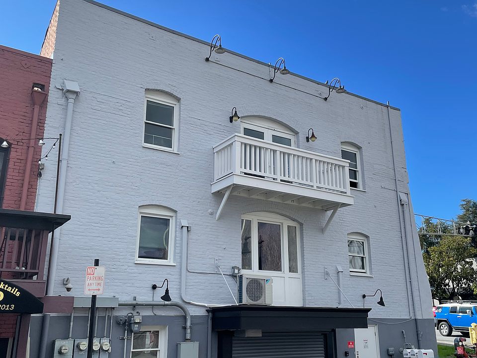 1st image of 172 Petaluma Blvd N #B