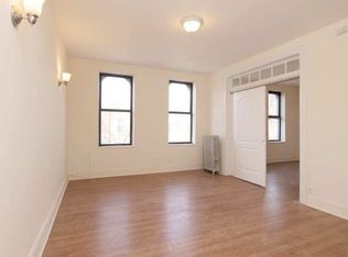 3133 35th St APT 5, Astoria, NY 11106