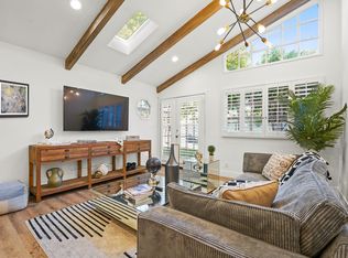 22908 Leonora Dr, Woodland Hills, CA 91367