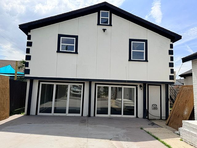 1st image of 2110 Eads St #B