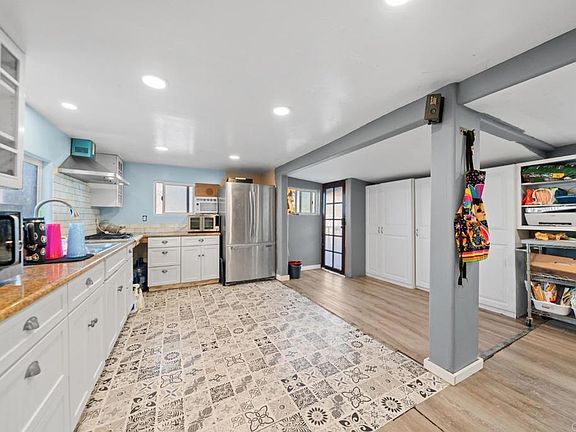 2nd image of 100 Woodlawn Ave Space 95