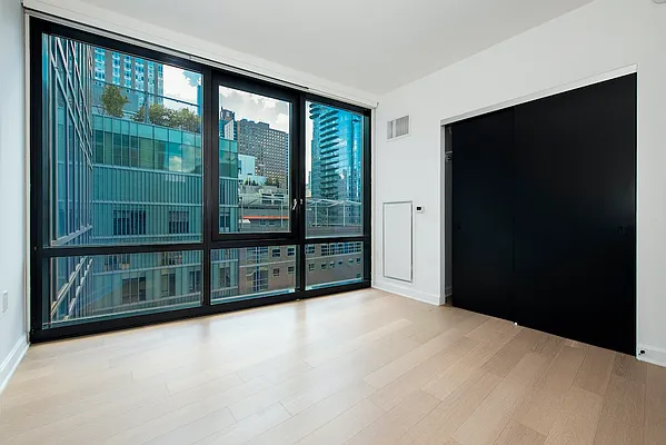 Rented by The Dermot Realty Management Company | media 31