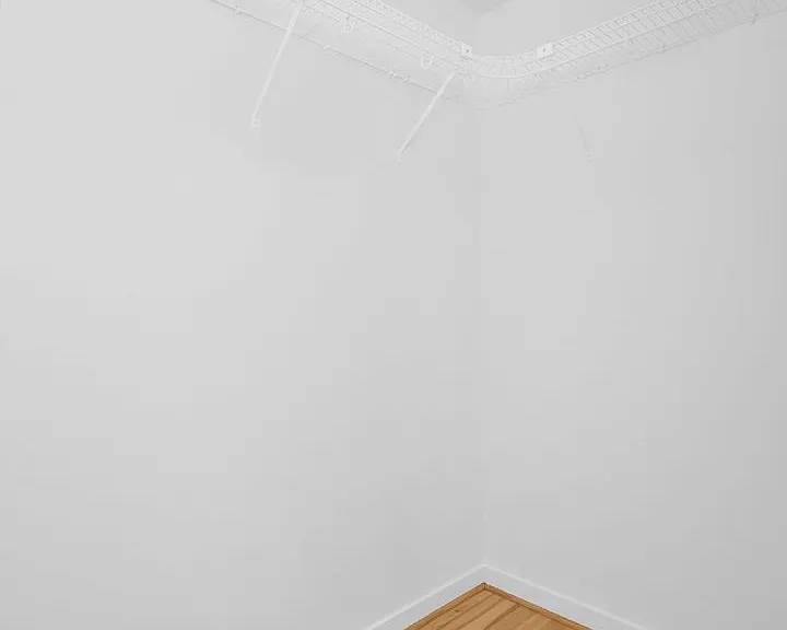 1904 16th Ln NE — Photo 12