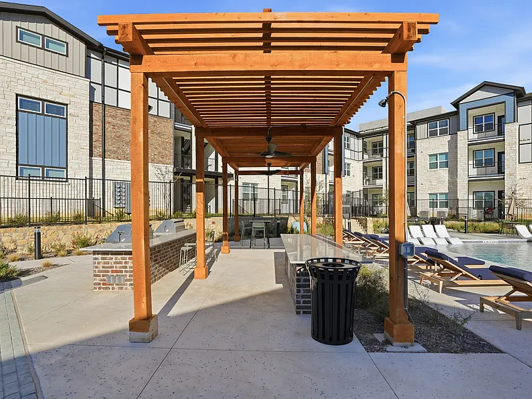 Ascend at Forum — Photo 7