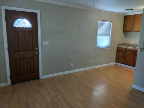 2930 33rd St APT A, Sacramento, CA 95817