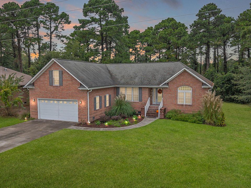 1st image of 815 Pelican Drive