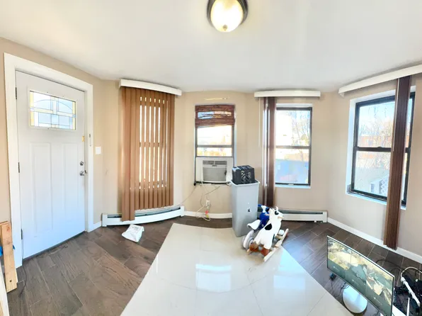 2071 Haring Street image 5 of 25