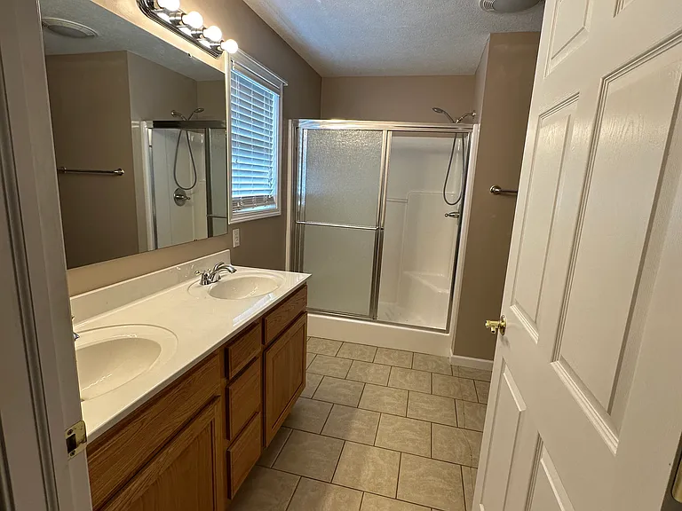 105 Southridge Villages Ave #105 — Photo 5