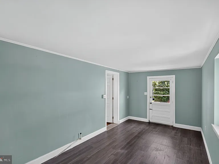 1512 Wilson St — Photo 14