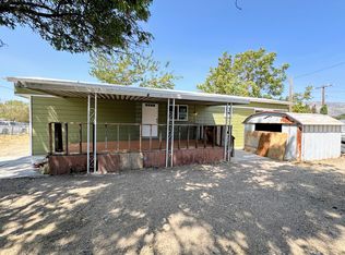 1913 Chain Ave, Lake Isabella, CA 93240