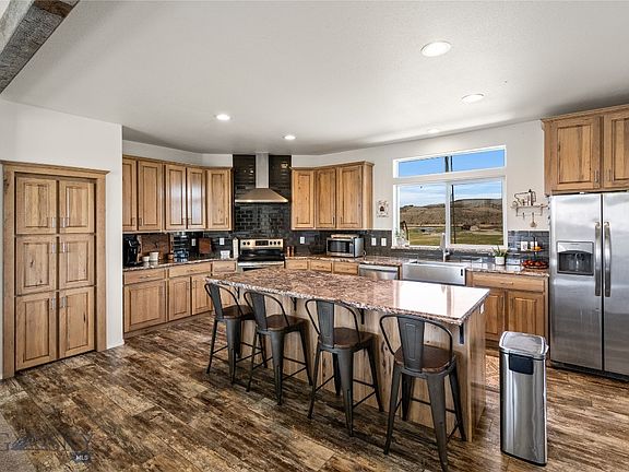 2nd image of 2117 Nixon Gulch Rd