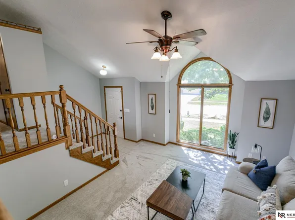 4900 Bunker Hill Rd, Lincoln, NE 68521