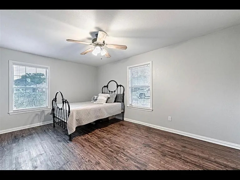 2101 Lisa Cir — Photo 10