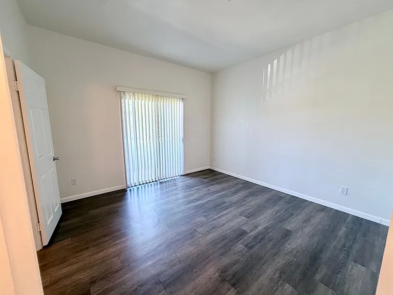 Oakdale Apartments (Village Palm Apartments) — Photo 13