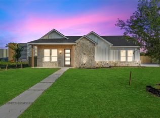 1222 Gannon Ln, Desoto, TX 75115
