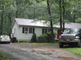 209 Glendale Ct, Effort, PA 18330