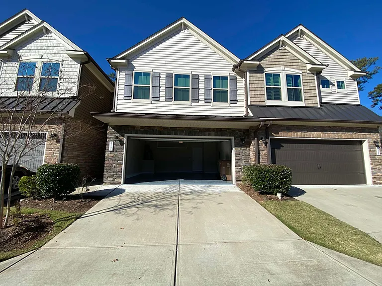 817 Rymark Ct — Photo 5