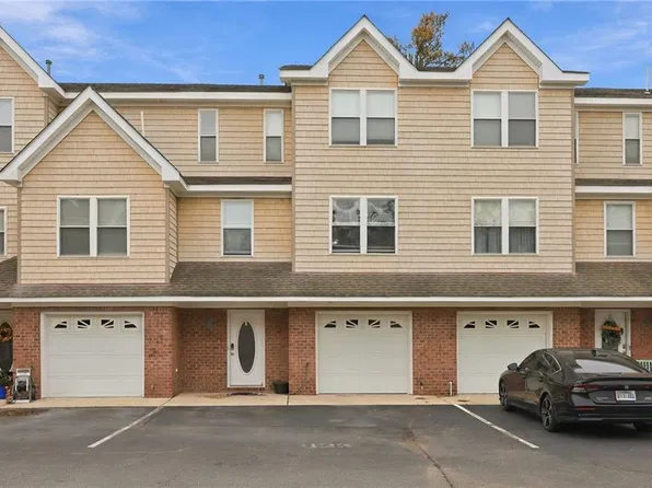 1123 Arlynn Ln, Virginia Beach, VA 23451