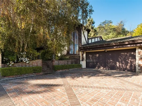 4301 Valley Meadow Rd, Encino, CA 91436