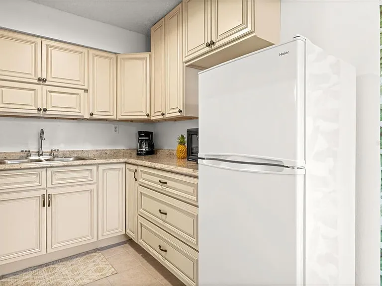 4215 E Bay Dr #1806D — Photo 11