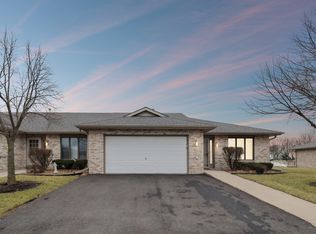 2534 Par Four Ct, Joliet, IL 60436