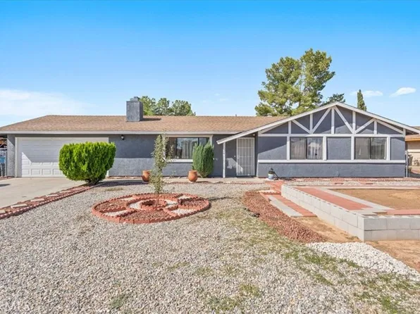 12724 Algonquin Rd, Apple Valley, CA 92308