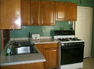 60 Forest St, Chicopee, MA 01013