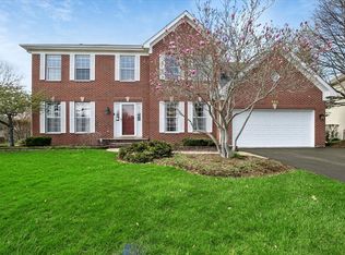 554 Charlton Ct, Lake Villa, IL 60046