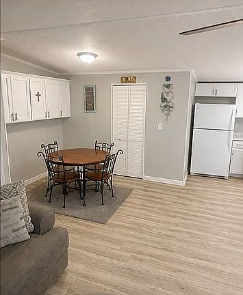 5th image of 234 Blue Jay Ln