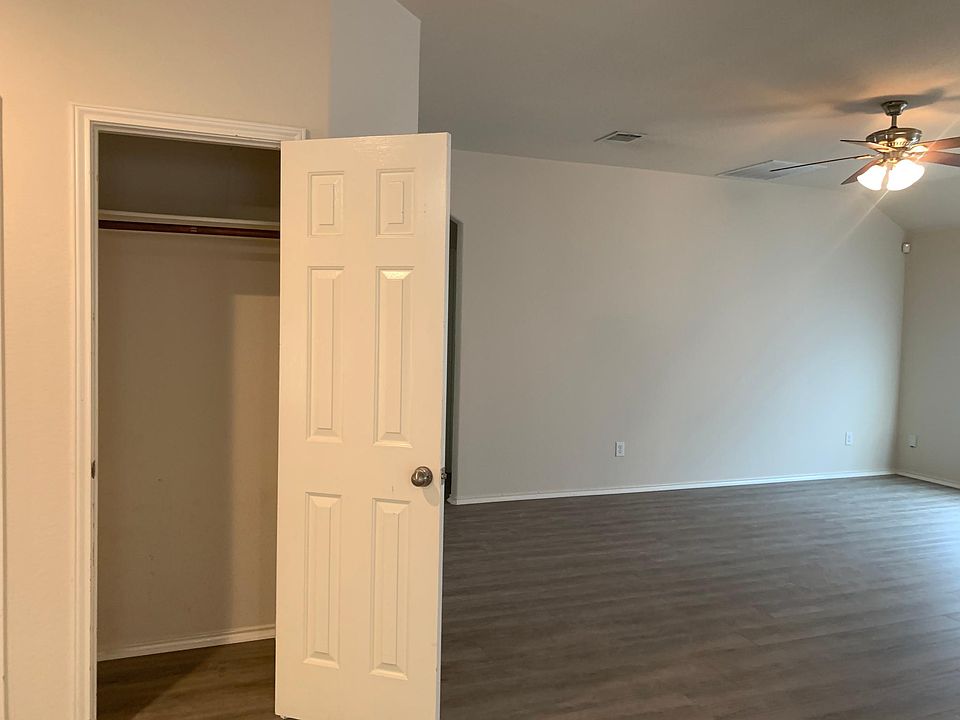 1st image of 18720 Derby Hill Ln