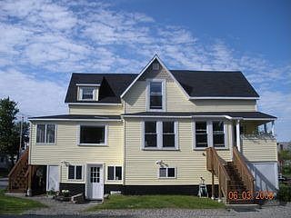 1st image of 180 W Grand Ave