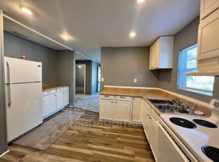 727 SE Dade St, Lake City, FL 32025