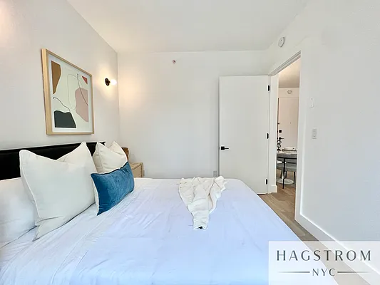 Rented by Hagstrom Management Inc | media 18