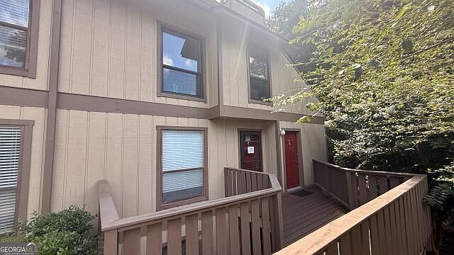 1st image of 908 Woodcliff Dr