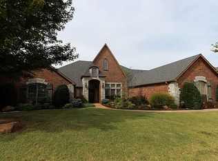 2809 Warwick Pl, Edmond, OK 73013