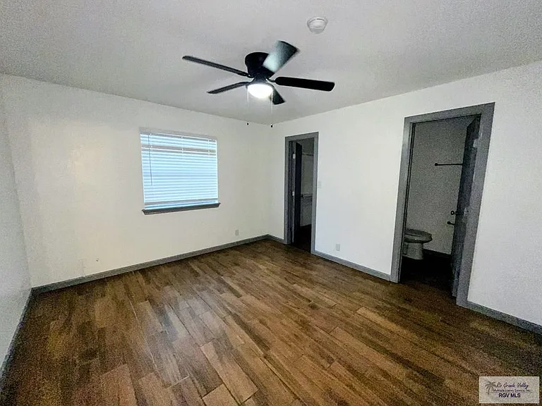 2906 Treasure Hills Blvd #C — Photo 11