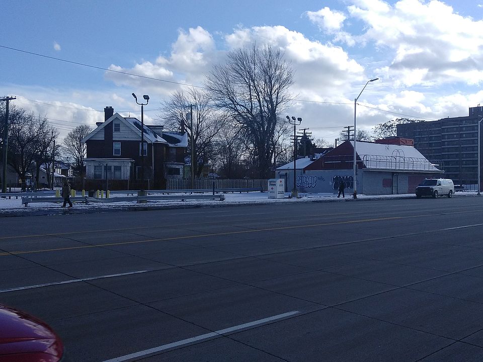 1st image of 8200 Gratiot Ave