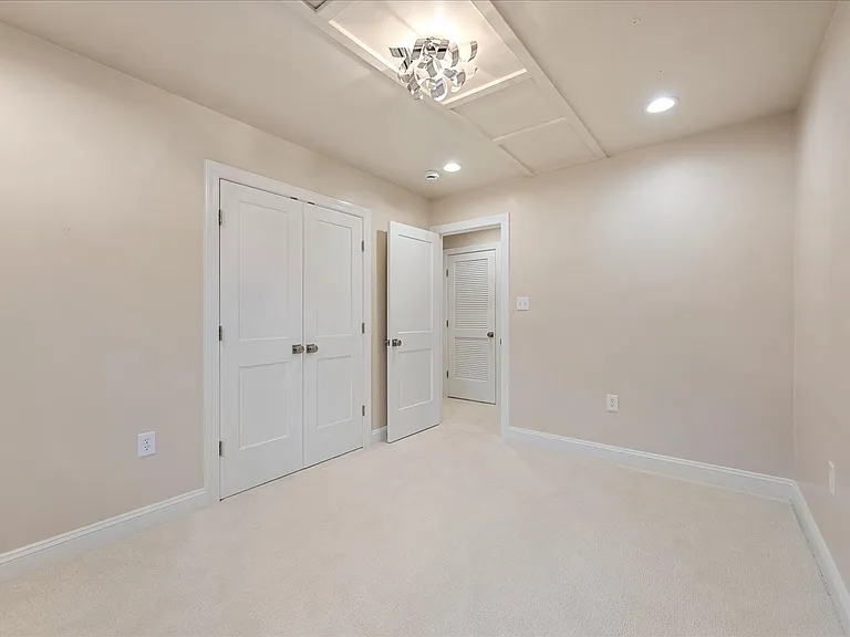 9036 Jeffery Rd — Photo 41