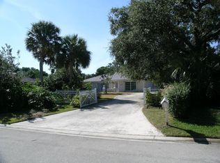 7 Knowles Rd, Sewalls Pt, FL 34996