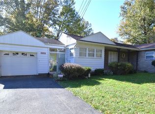 6068 Evans Dr, Hubbard, OH 44425