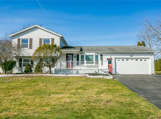 22 Barney Ln, Rochester, NY 14606