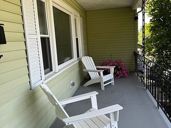 3rd image of 89 Westview Rd