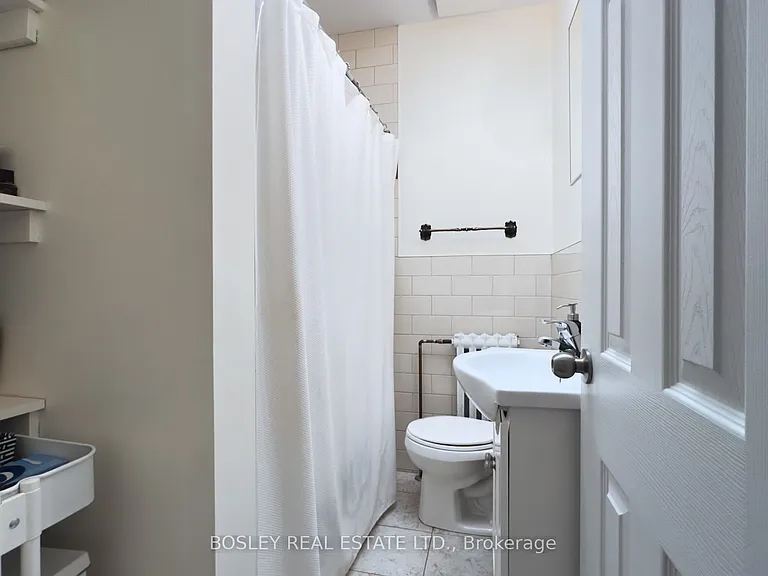 451 Parliament St #1 — Photo 9