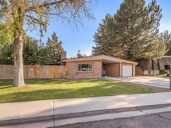 Home sits on 0.19 acre lot