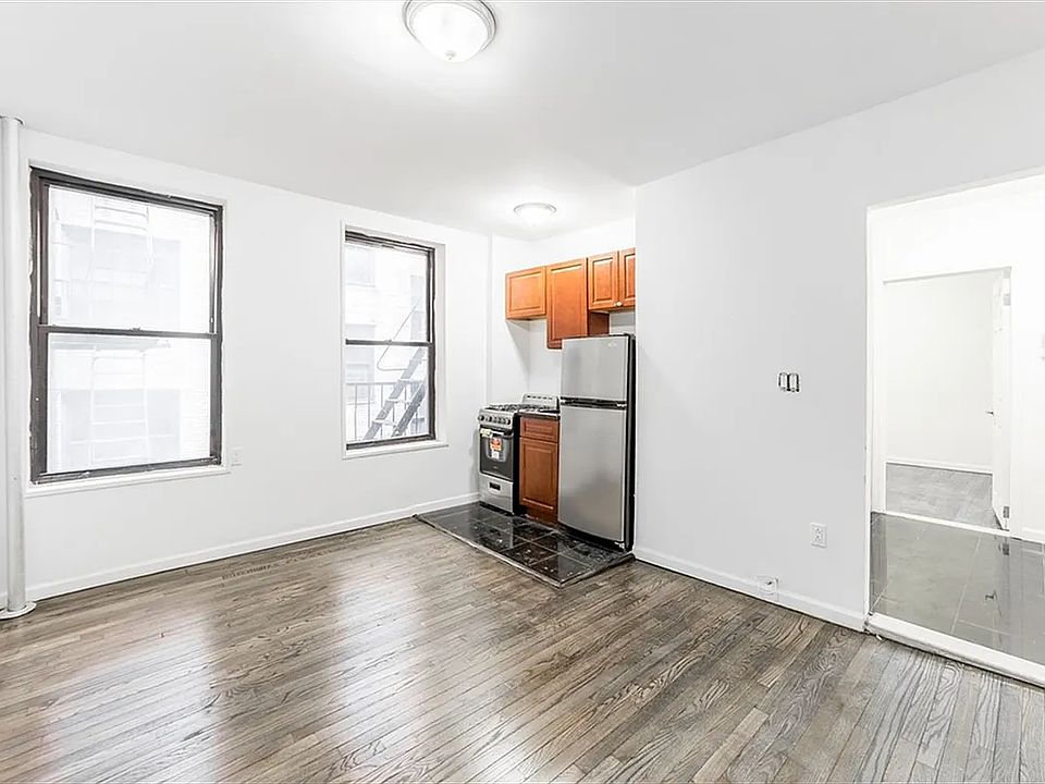 1st image of 341 W 45th St APT 204