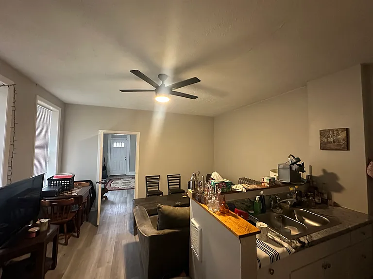 322 Warner St #1 — Photo 2