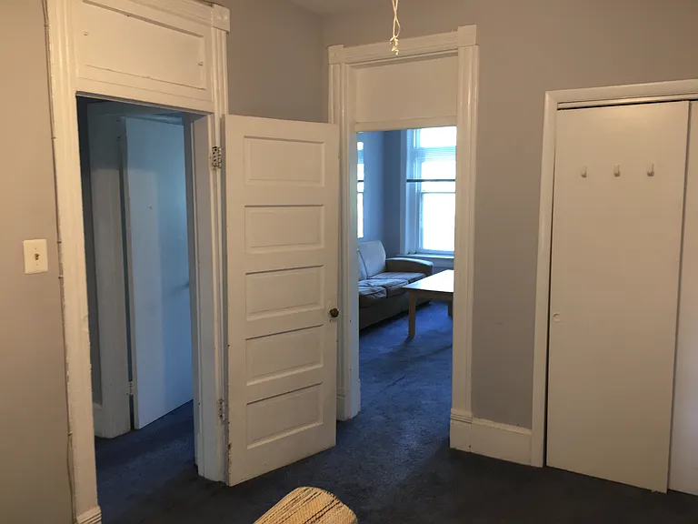 219 C St NE #2 — Photo 14