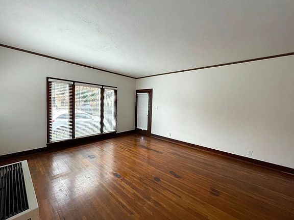 3rd image of 1824-1830 E Appleton St #1824
